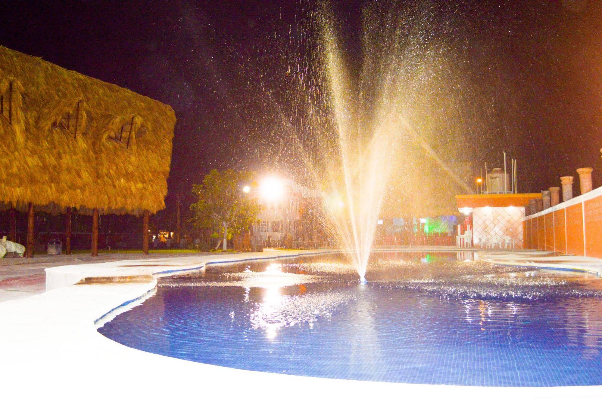 Hotel Hacienda Ixtlan Косумель Экстерьер фото